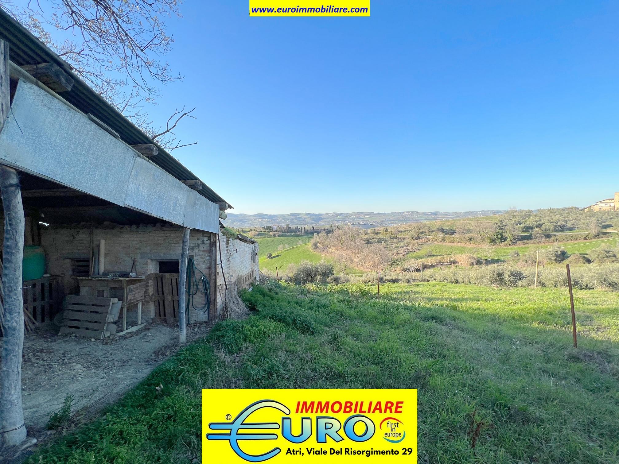 TERRENO EDIFICABILE IN ZONA SEMI-CENTRALE