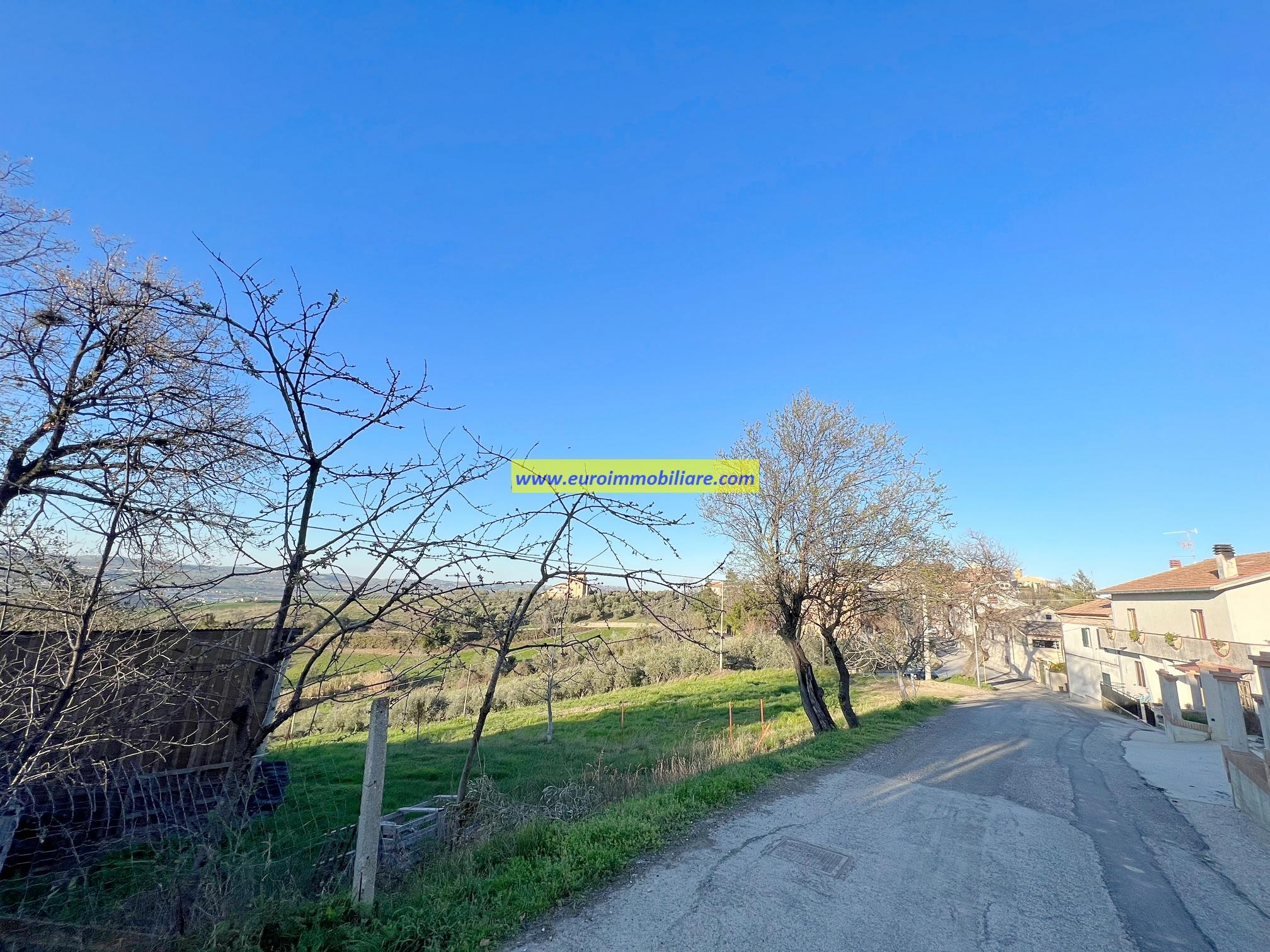 TERRENO EDIFICABILE IN ZONA SEMI-CENTRALE