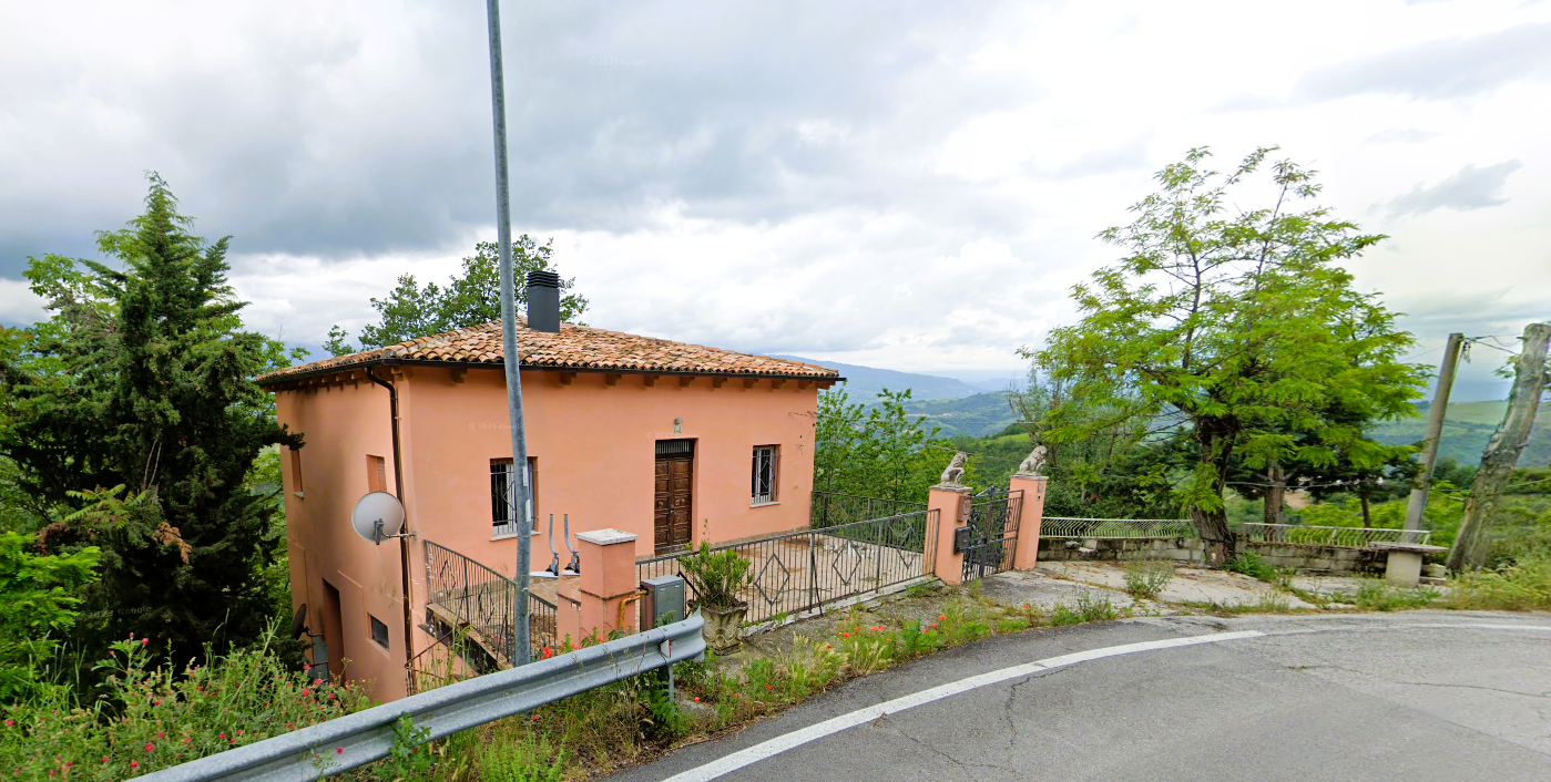 Casa indipendente con terreno
