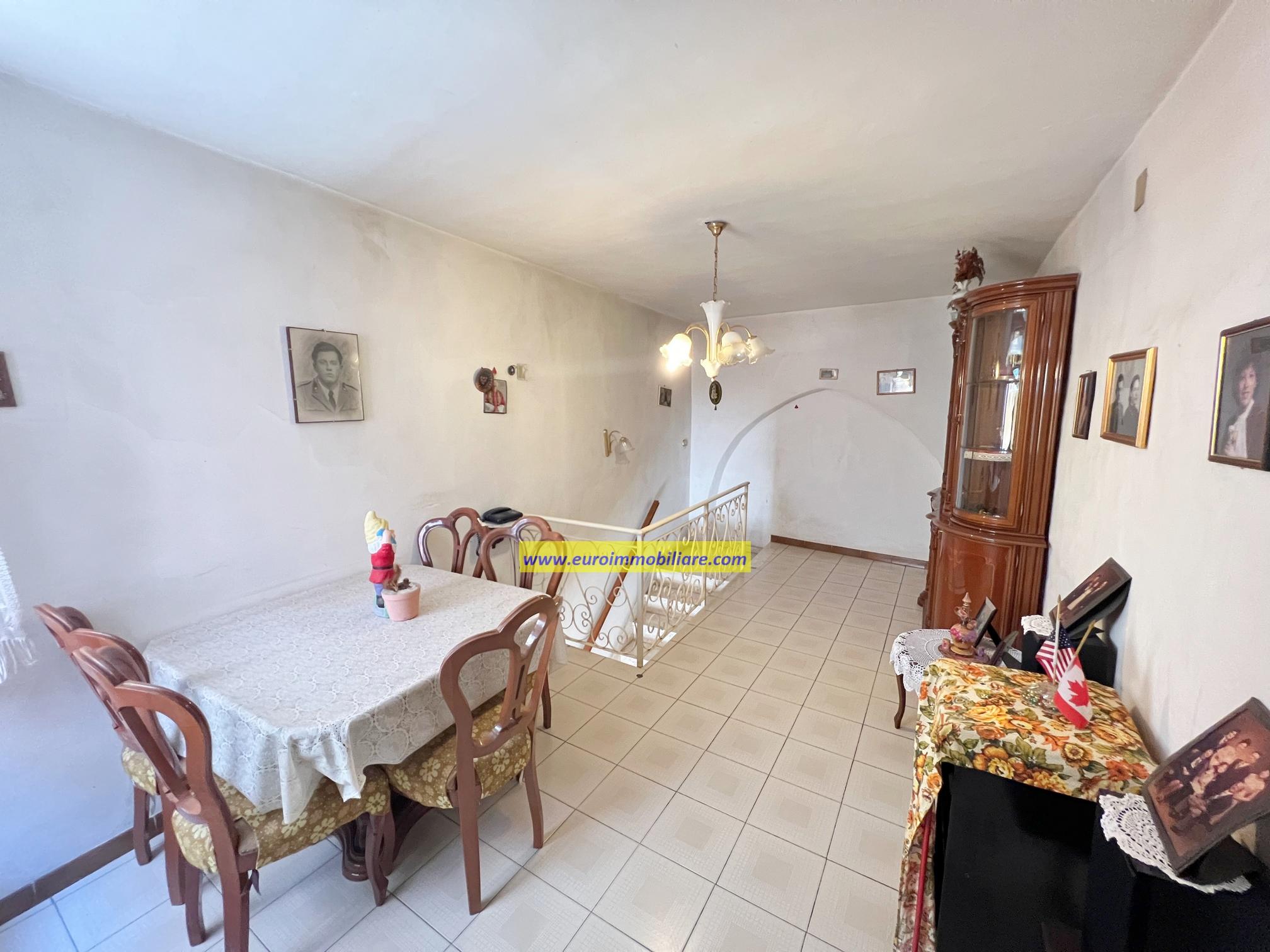 CASA INDIPENDENTE IN PIENO CENTRO