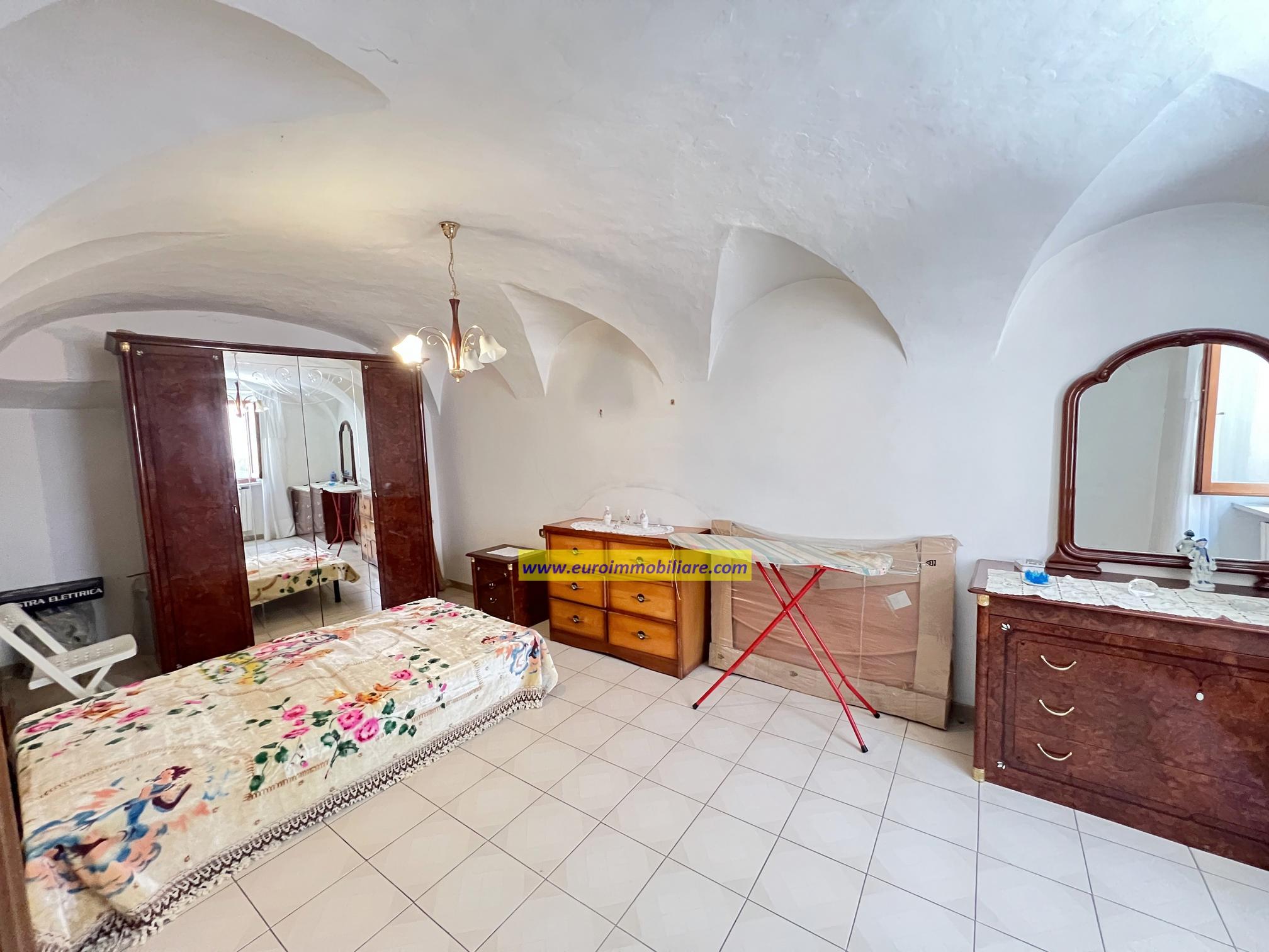 CASA INDIPENDENTE IN PIENO CENTRO
