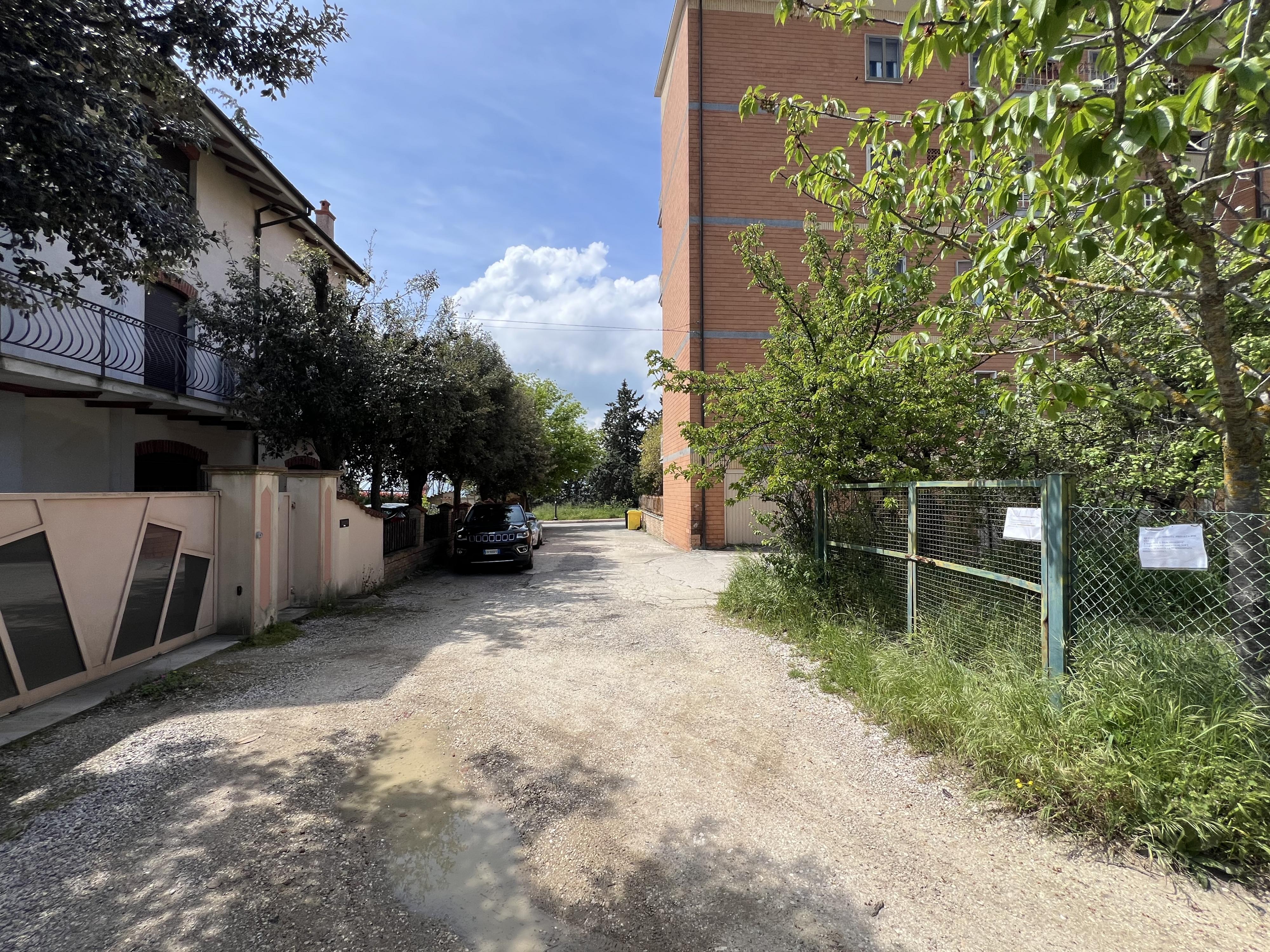 UNICO TERRENO EDIFICABILE FRONTE OSPEDALE