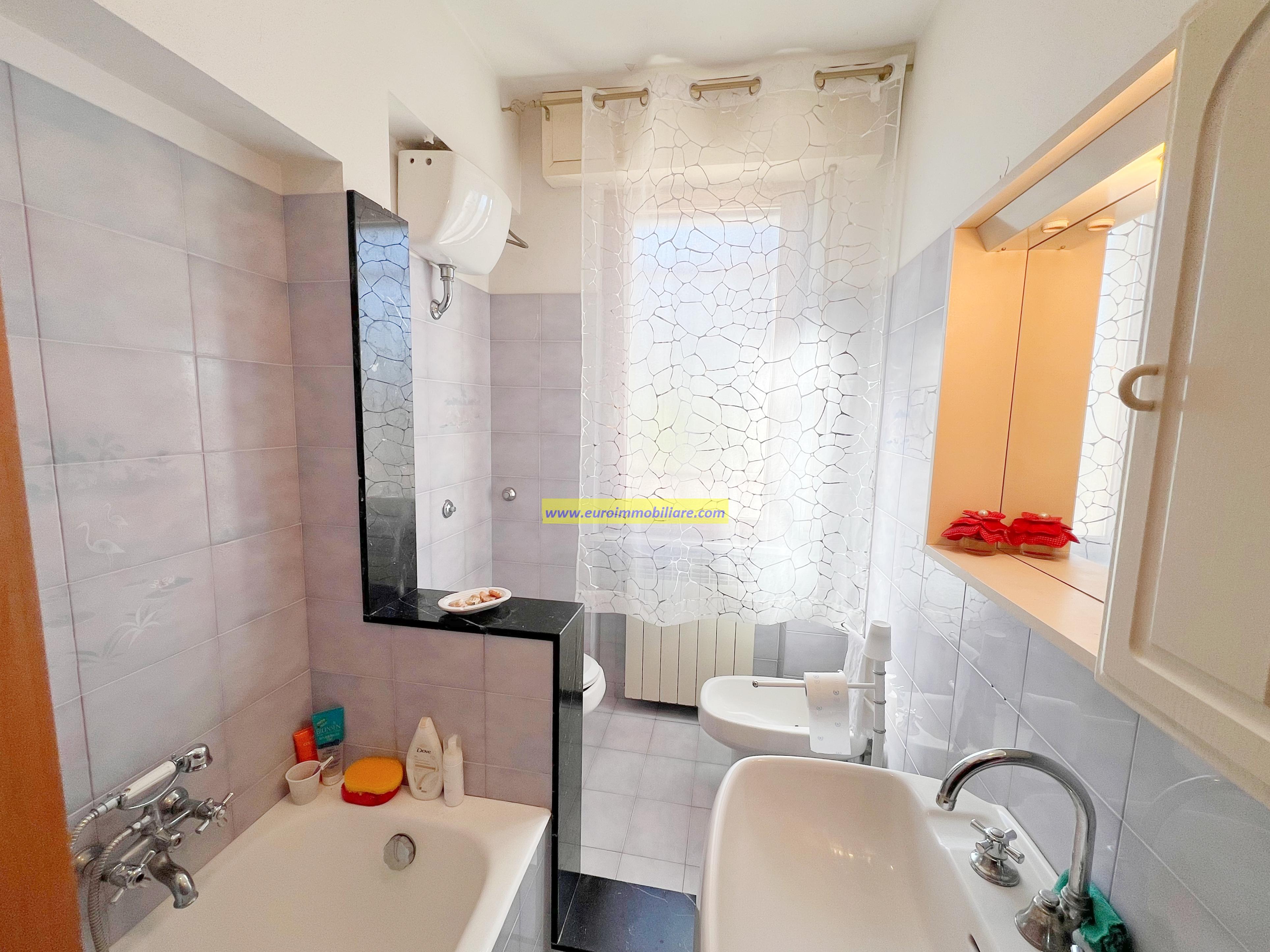 Casa Singola con un ettaro di Uliveto