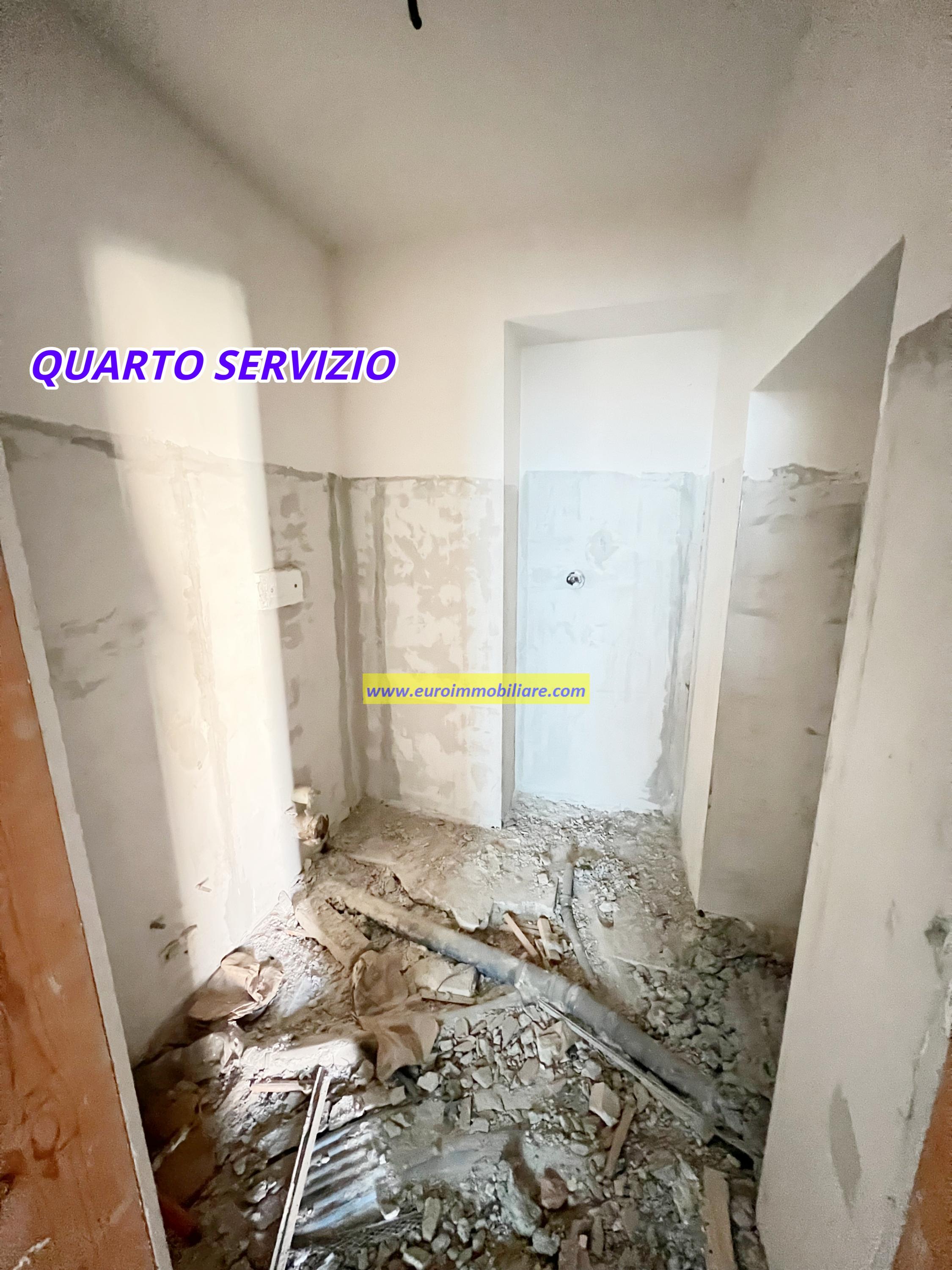 GRANDE CASA INDIPENDENTE IN CENTRO STORICO